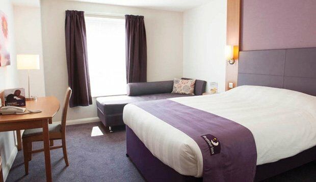 Premier Inn Premier Inn Sandhurst Сендгерст Екстер'єр фото
